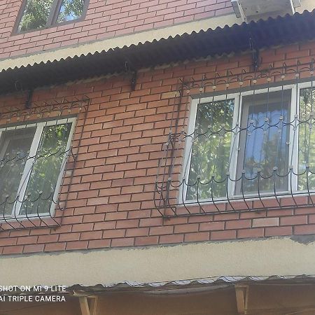 1-Bedroom Apartment In The Very City Center ทาชเคนต์ ภายนอก รูปภาพ
