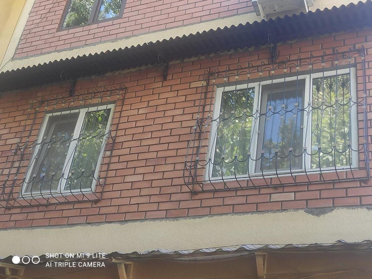 1-Bedroom Apartment In The Very City Center ทาชเคนต์ ภายนอก รูปภาพ